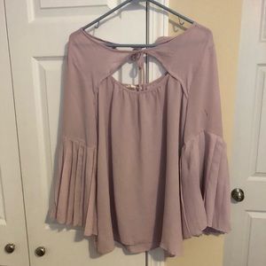 Bell sleeve Lilac boutique top